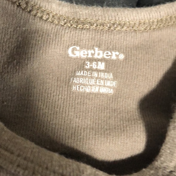 Set of 5 Gerber Onesies Camo/Wild Theme - Picture 12 of 12